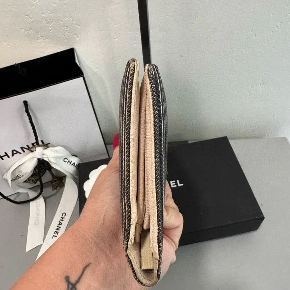 Chanel canvas pinstriped CC Wallet - Picture 5 of 8